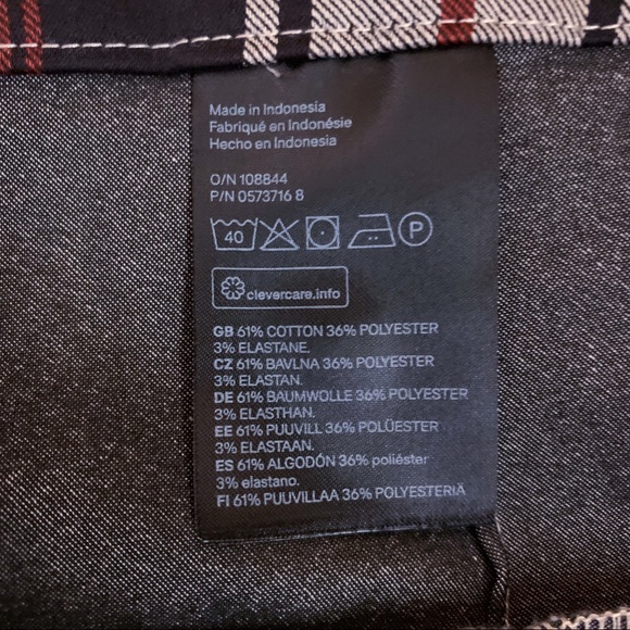 SOLD | H&M | Plaid Capri Slack - Picture 6 of 7